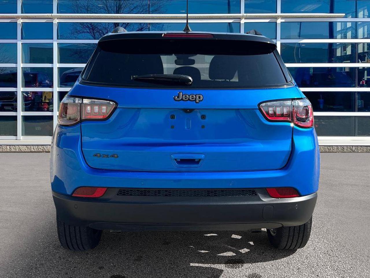 2026 Jeep Compass Limited | Hydro Blue | One Owner | Clean Carfax Report | Ontario Vehicle | Great Value | Loaded! | Photo3