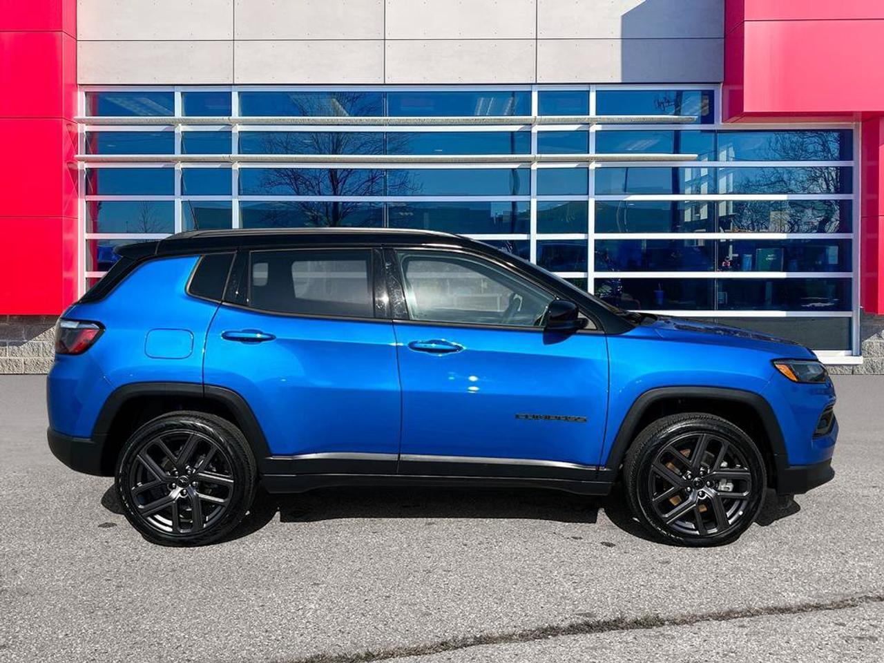 2026 Jeep Compass Limited | Hydro Blue | One Owner | Clean Carfax Report | Ontario Vehicle | Great Value | Loaded! | Photo