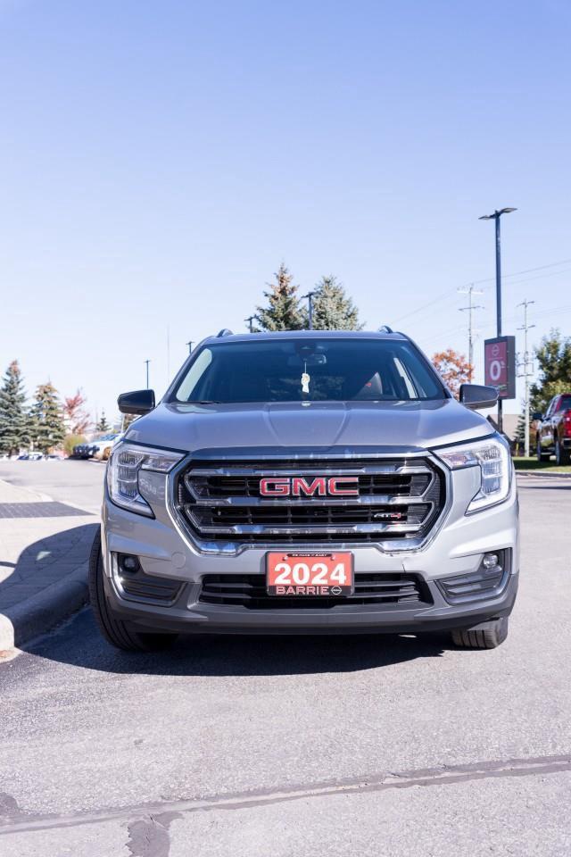 2024 GMC Terrain AT4 4dr All-Wheel Drive Photo5