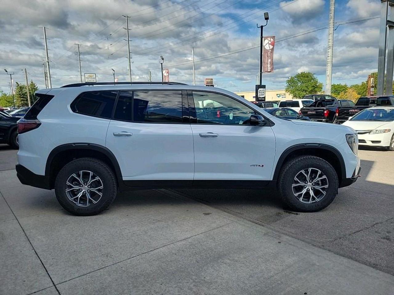 2026 GMC Acadia AT4 4dr All-Wheel Drive Photo3