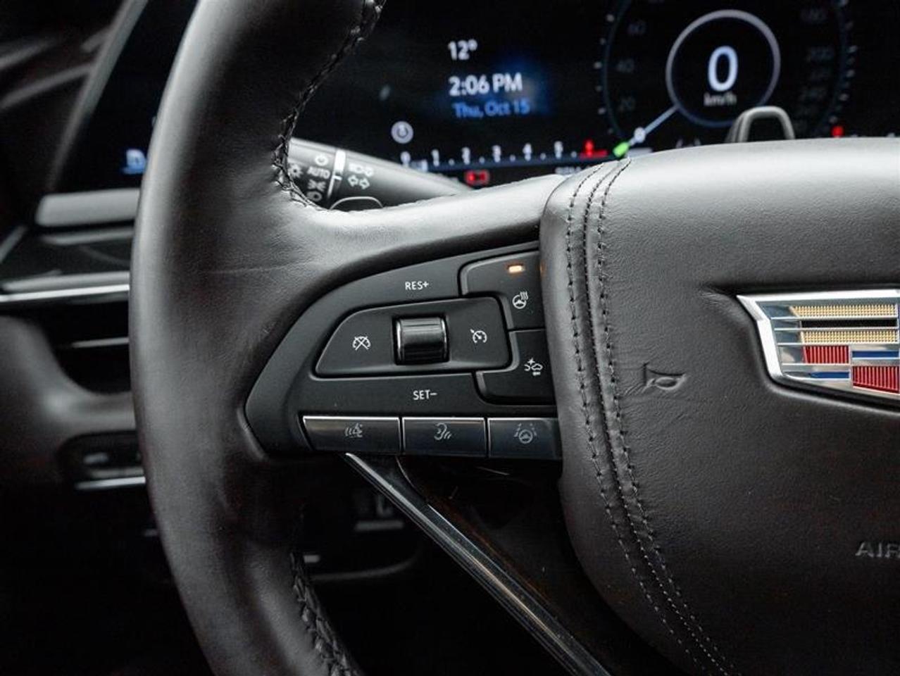 2023 Cadillac Escalade ESV Premium Luxury Platinum 4x4 Photo