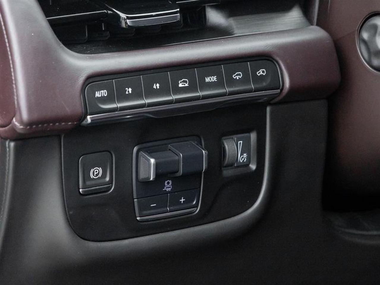2023 Cadillac Escalade ESV Premium Luxury Platinum 4x4 Photo