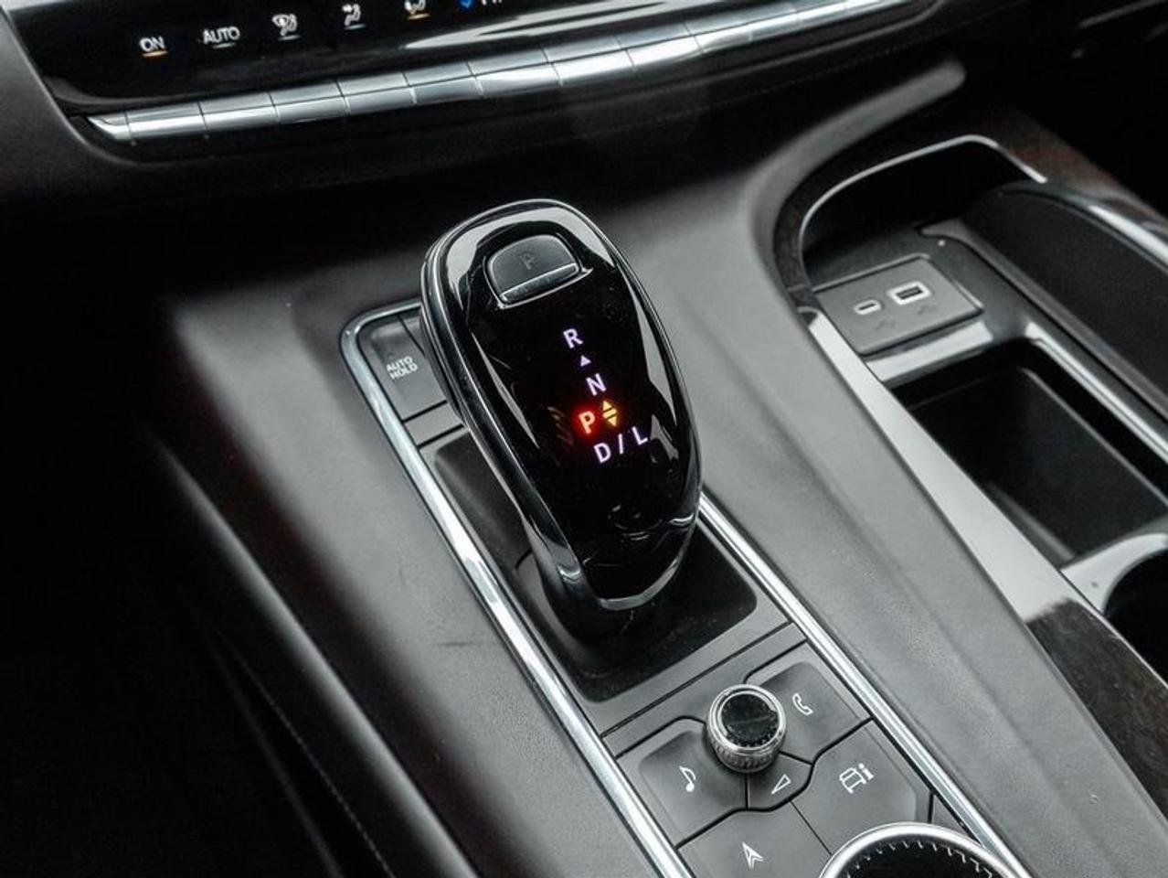 2023 Cadillac Escalade ESV Premium Luxury Platinum 4x4 Photo