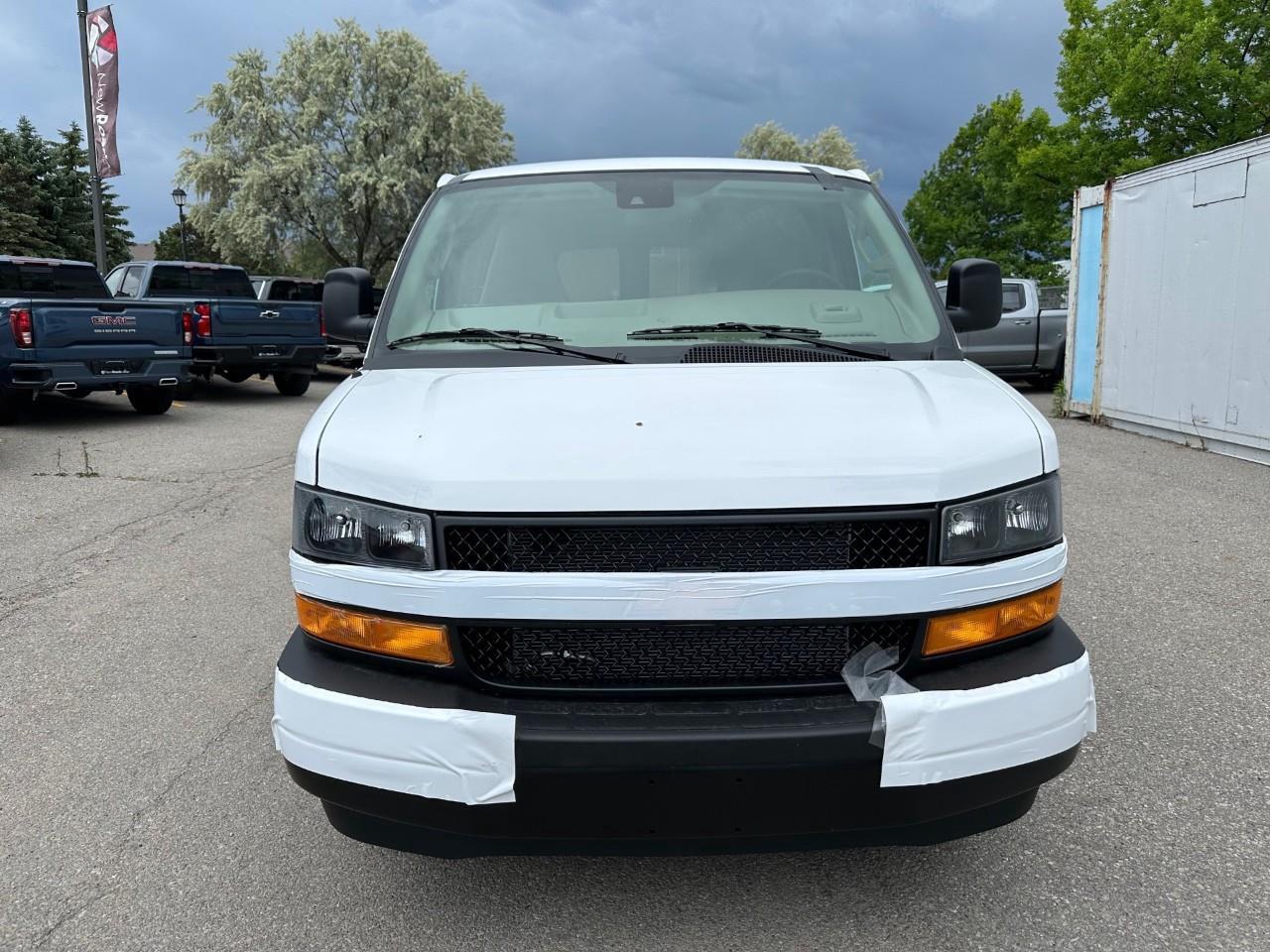 2026 Chevrolet Express 2500 Work Van Rear-Wheel Drive Cargo Van Photo1