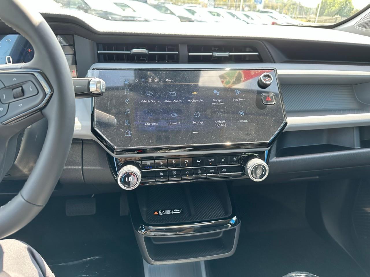 2027 Chevrolet Bolt RS 4dr Photo