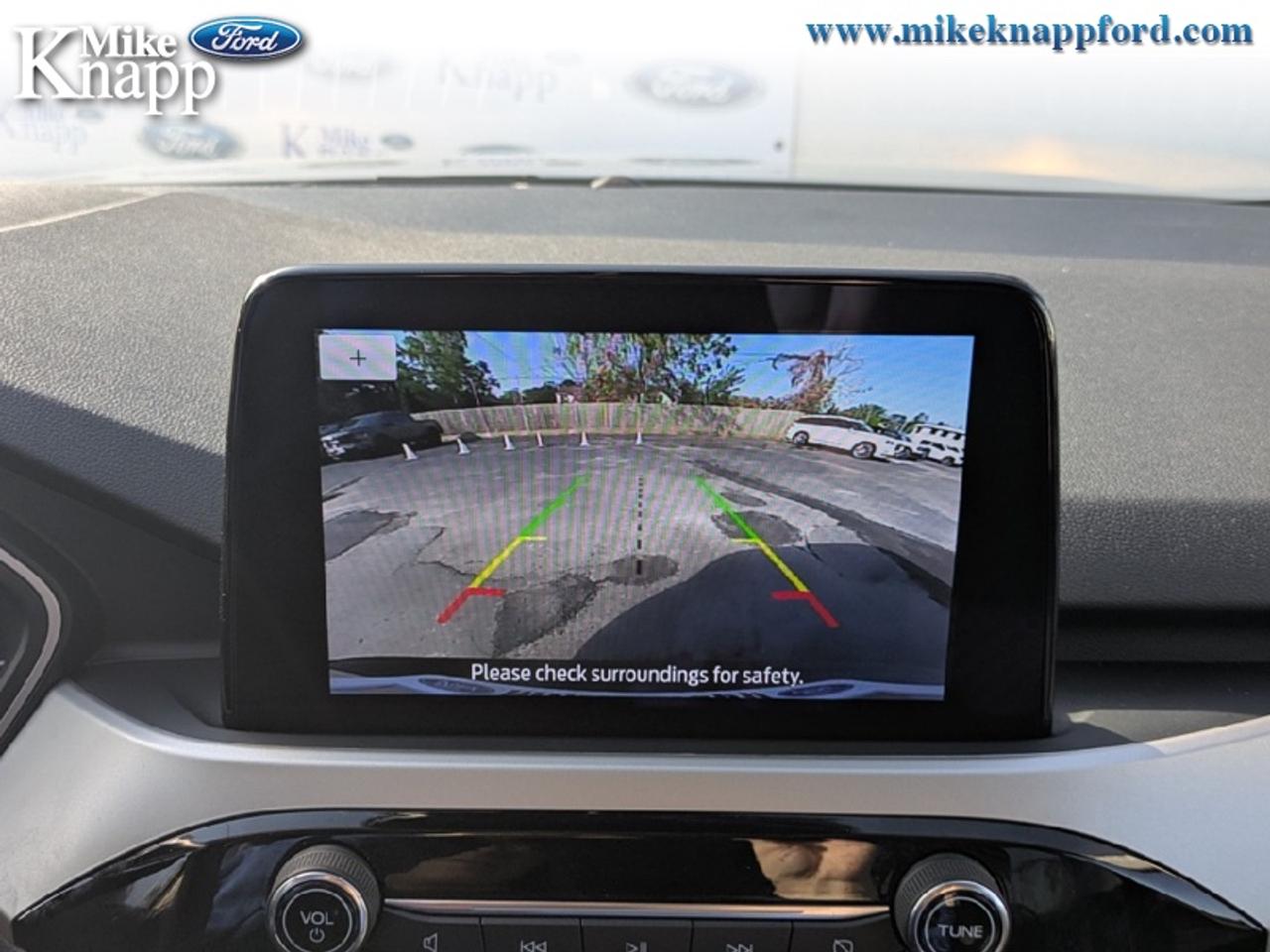 2022 Ford Escape SE Photo