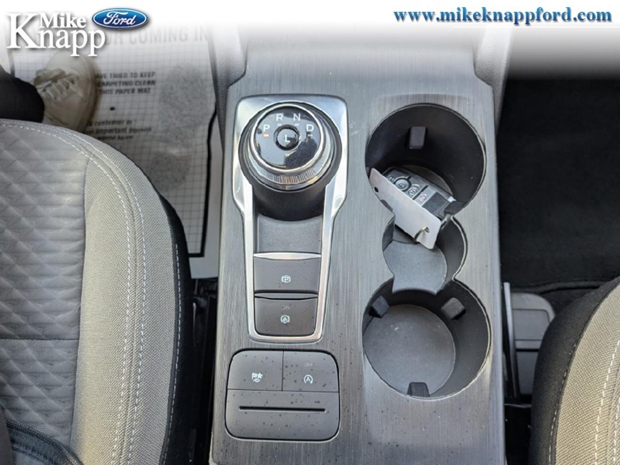 2022 Ford Escape SE Photo