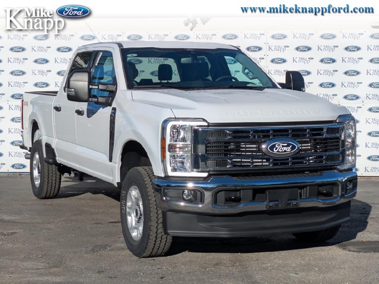 2027 Ford F-250 SUPER DUTY XLT Photo