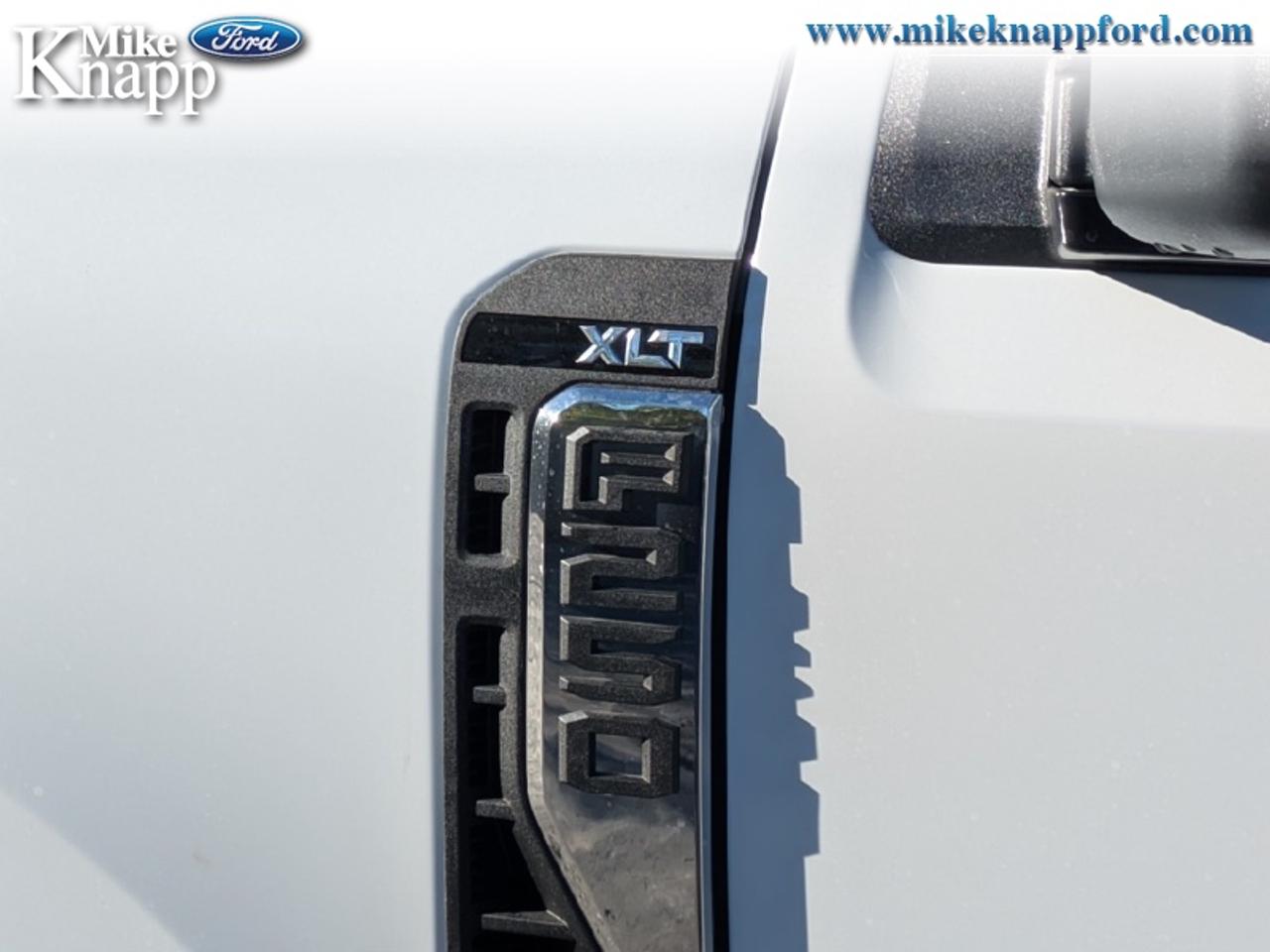 2027 Ford F-250 SUPER DUTY XLT Photo