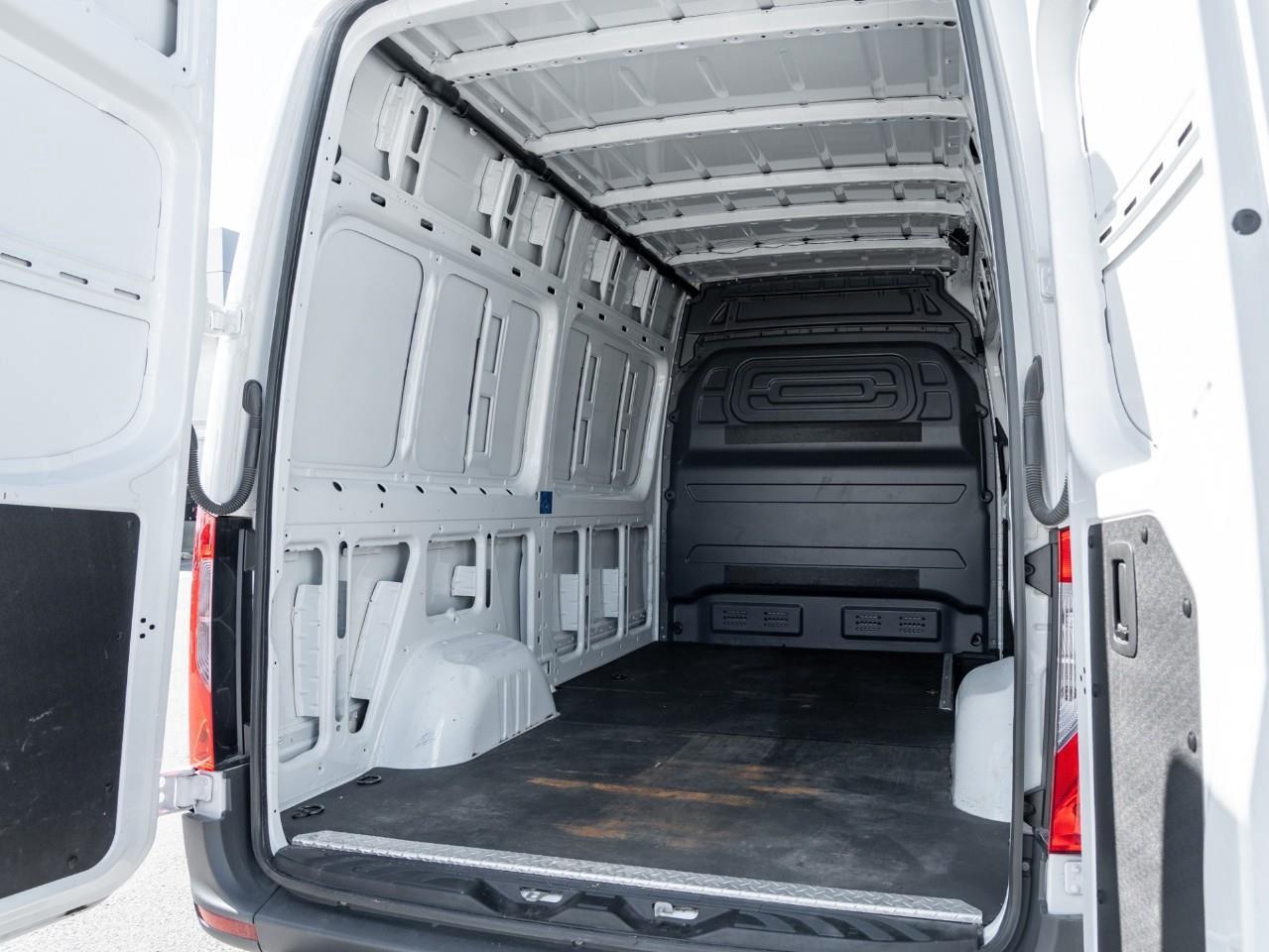 2023 Mercedes-Benz Sprinter 2500 Standard Roof 4-Cyl Diesel Sprinter 2500 Cargo Van 144 in. WB Rear-Wheel Drive Photo