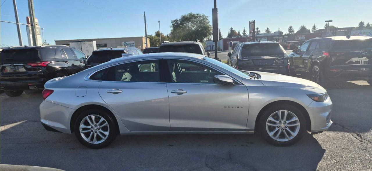 2017 Chevrolet Malibu LT w/1LT 4dr Sedan Photo