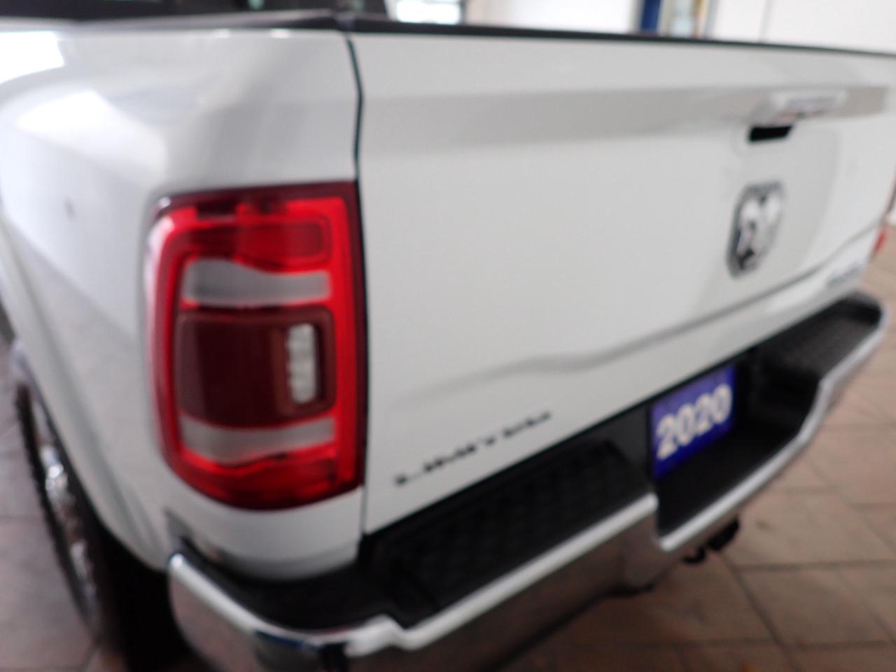 2020 RAM 2500 Limited 4WD MEGA CAB 6'4 BOX LEATHER NAVI *DIESEL** Photo