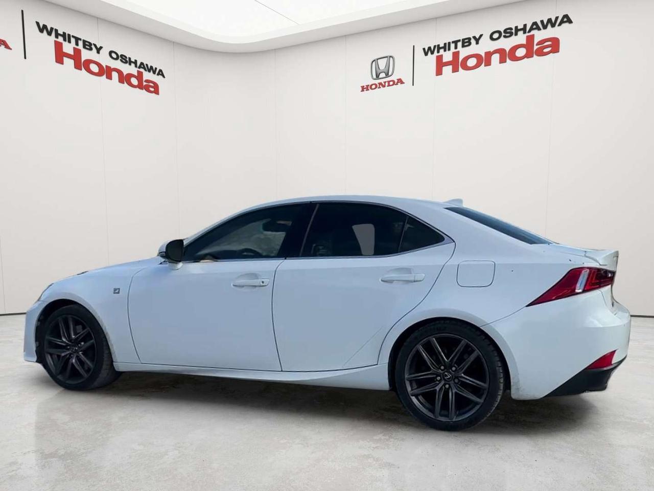 2015 Lexus IS 350 Photo