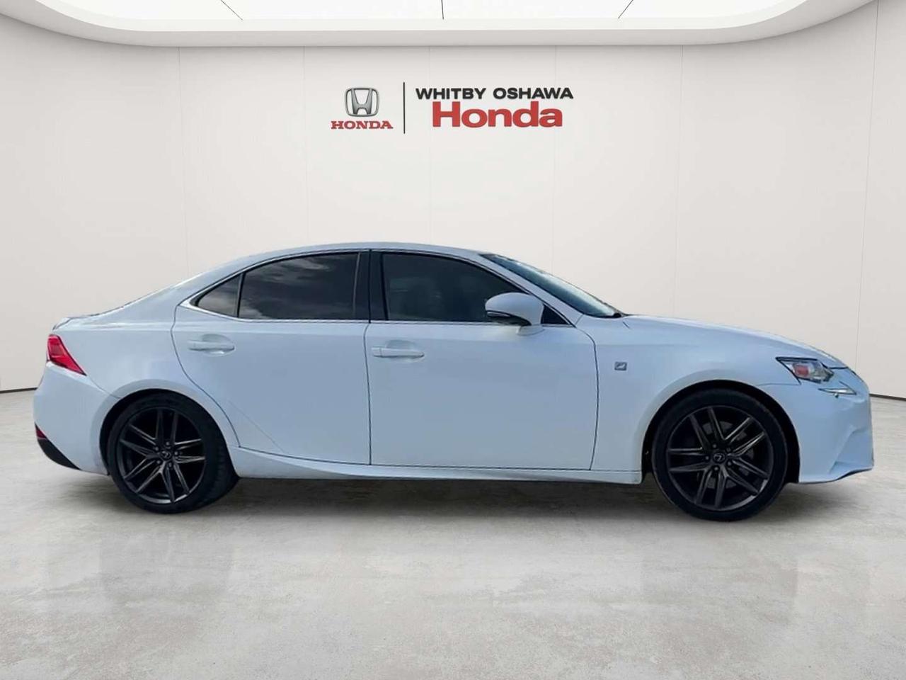 2015 Lexus IS 350 Photo