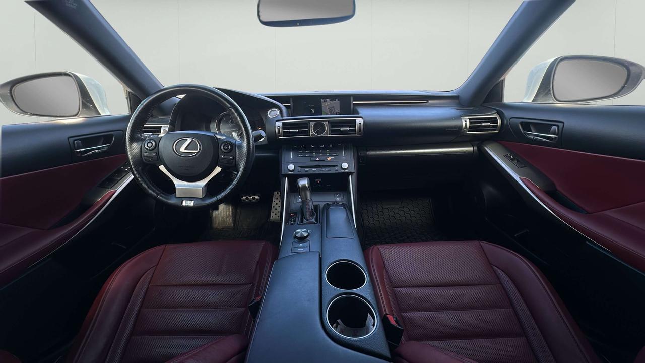 2015 Lexus IS 350 Photo