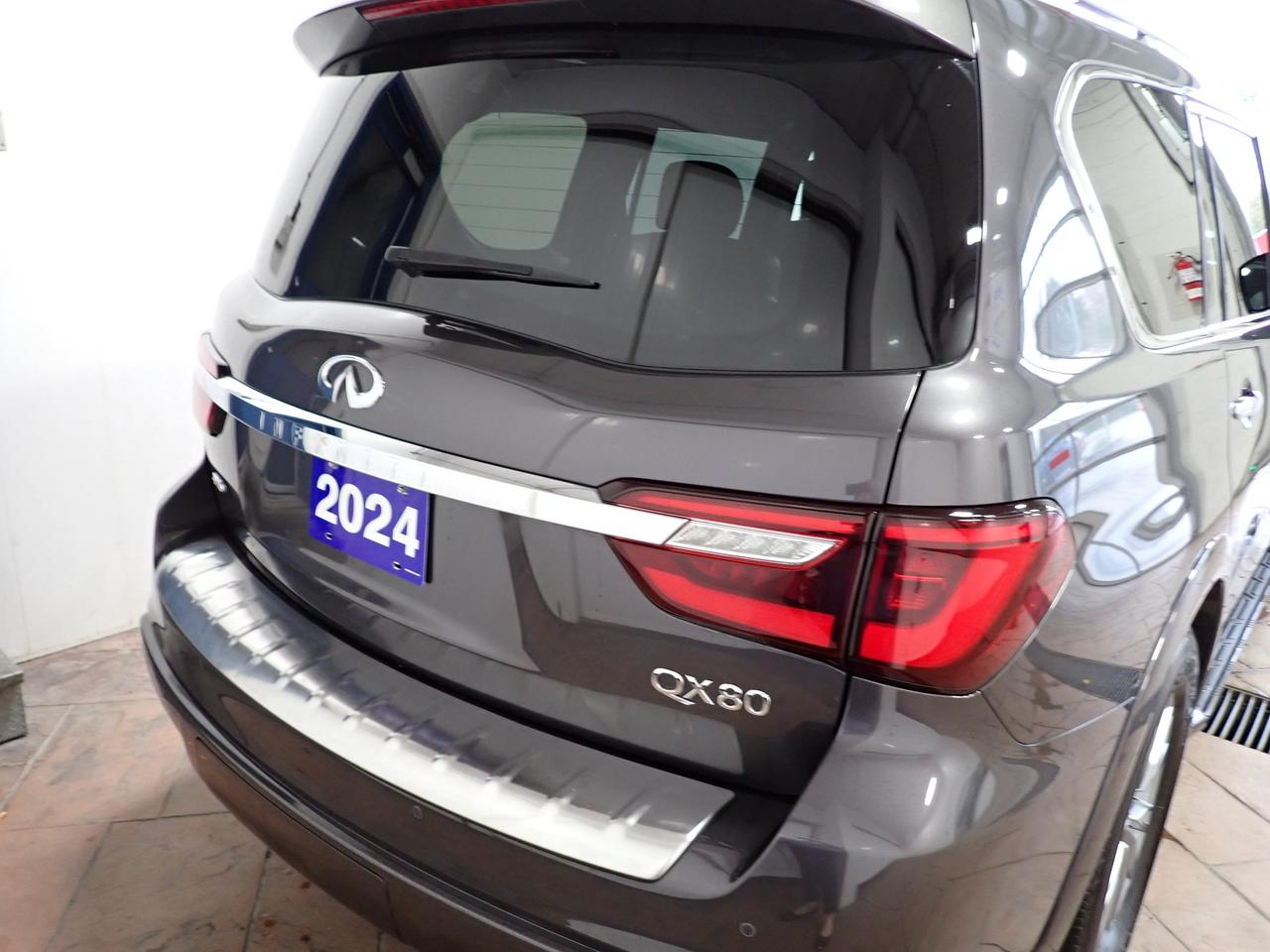 2024 Infiniti QX80 LUXE 4WD LEATHER NAVI SUNROOF 7 PASS Photo