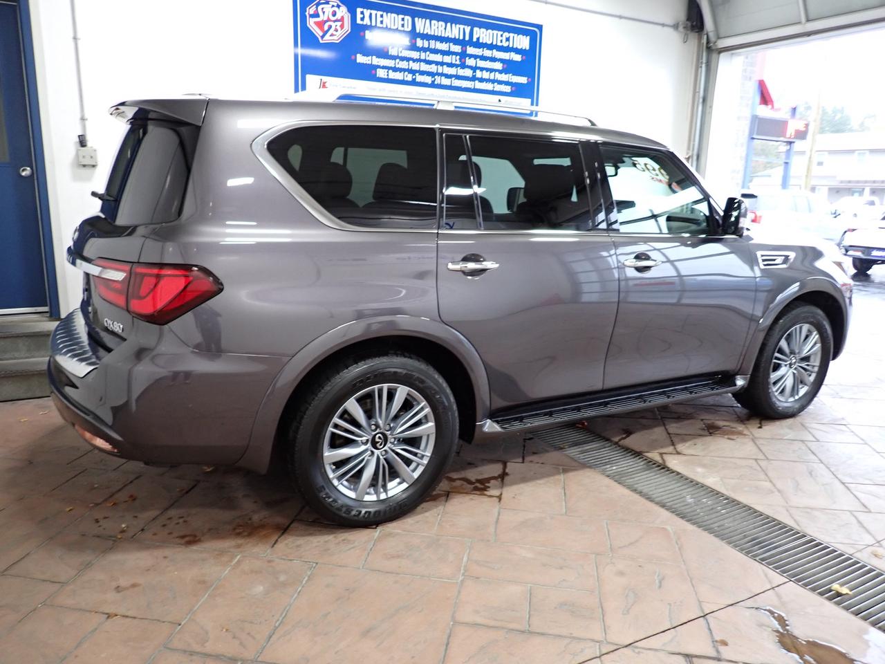 2024 Infiniti QX80 LUXE 4WD LEATHER NAVI SUNROOF 7 PASS Photo1