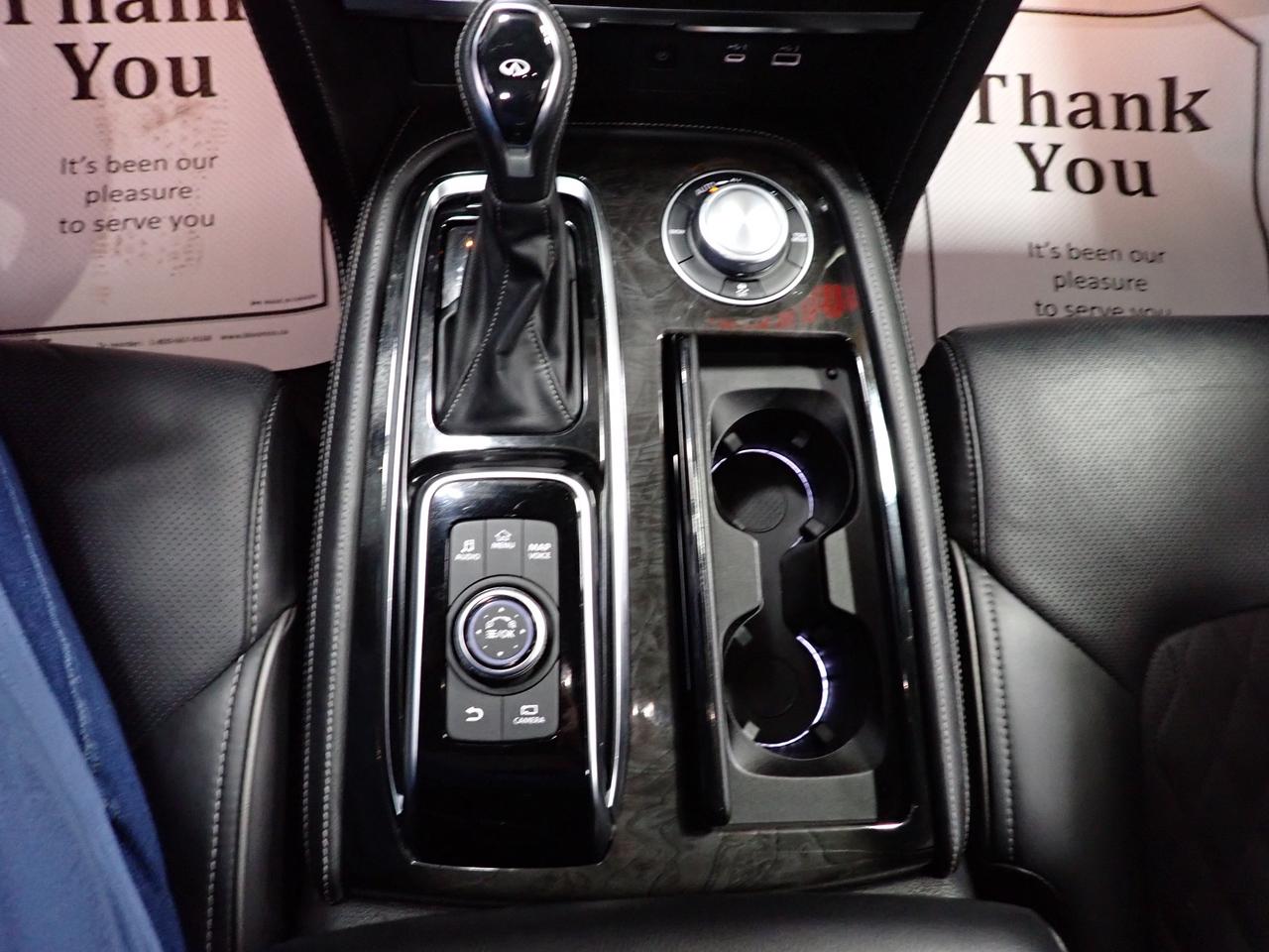 2024 Infiniti QX80 LUXE 4WD LEATHER NAVI SUNROOF 7 PASS Photo