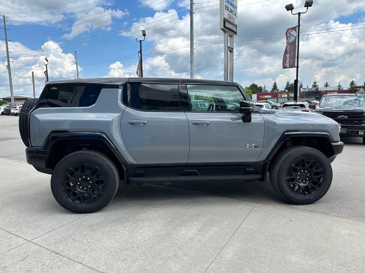 2026 GMC HUMMER EV SUV 2X w/1SF 4dr All-Wheel Drive Photo3
