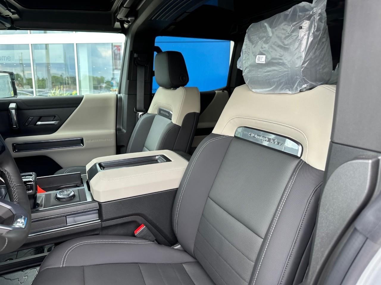 2026 GMC HUMMER EV SUV 2X w/1SF 4dr All-Wheel Drive Photo