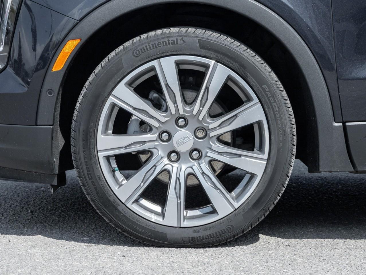 2023 Cadillac XT4 Premium Luxury 4dr All-Wheel Drive Photo3