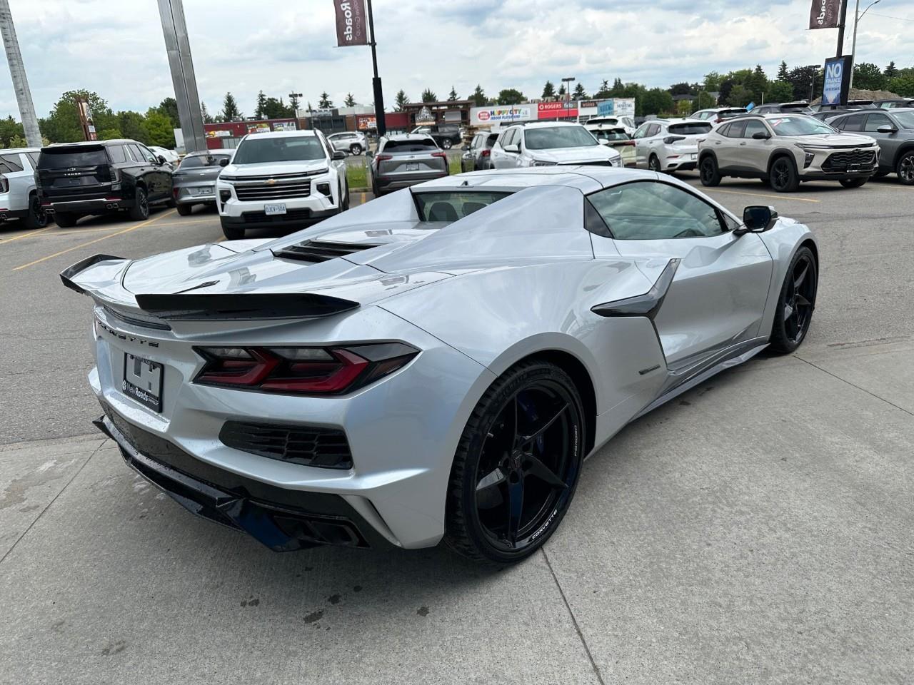 2026 Chevrolet Corvette E-Ray w/2LZ 2dr Convertible Photo