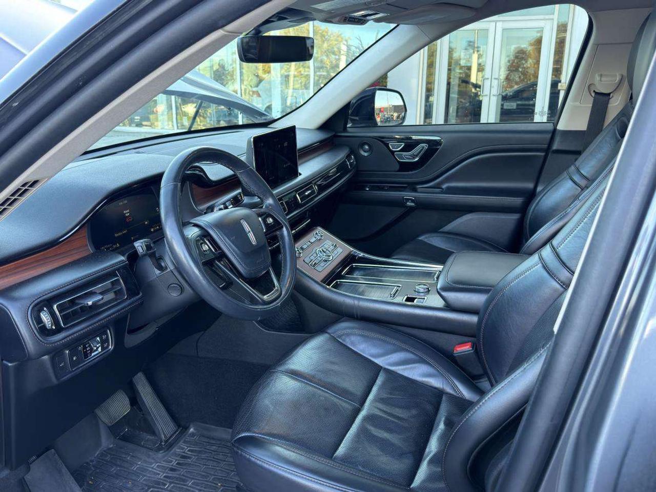 2021 Lincoln Aviator Reserve Photo4
