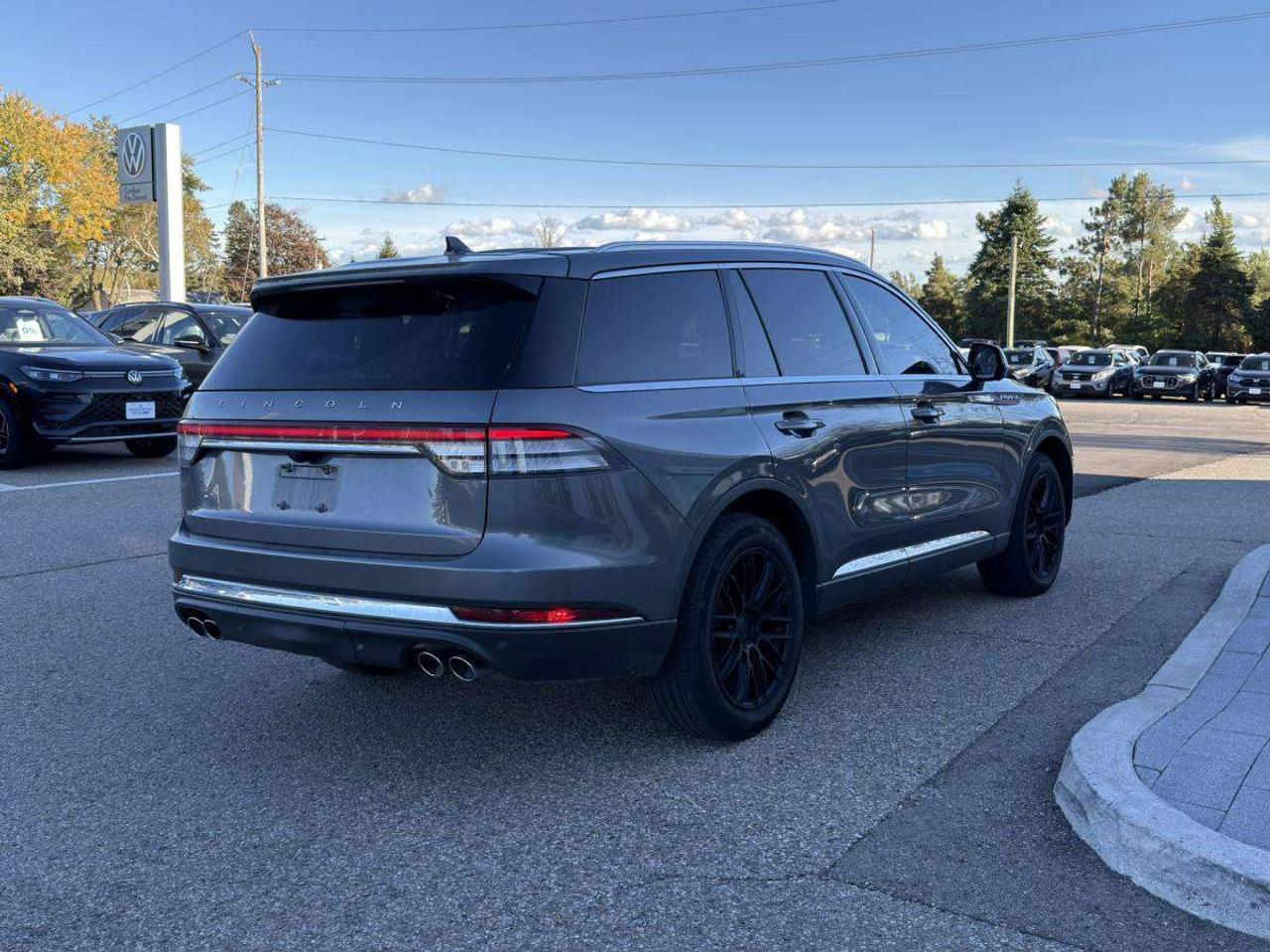 2021 Lincoln Aviator Reserve Photo2
