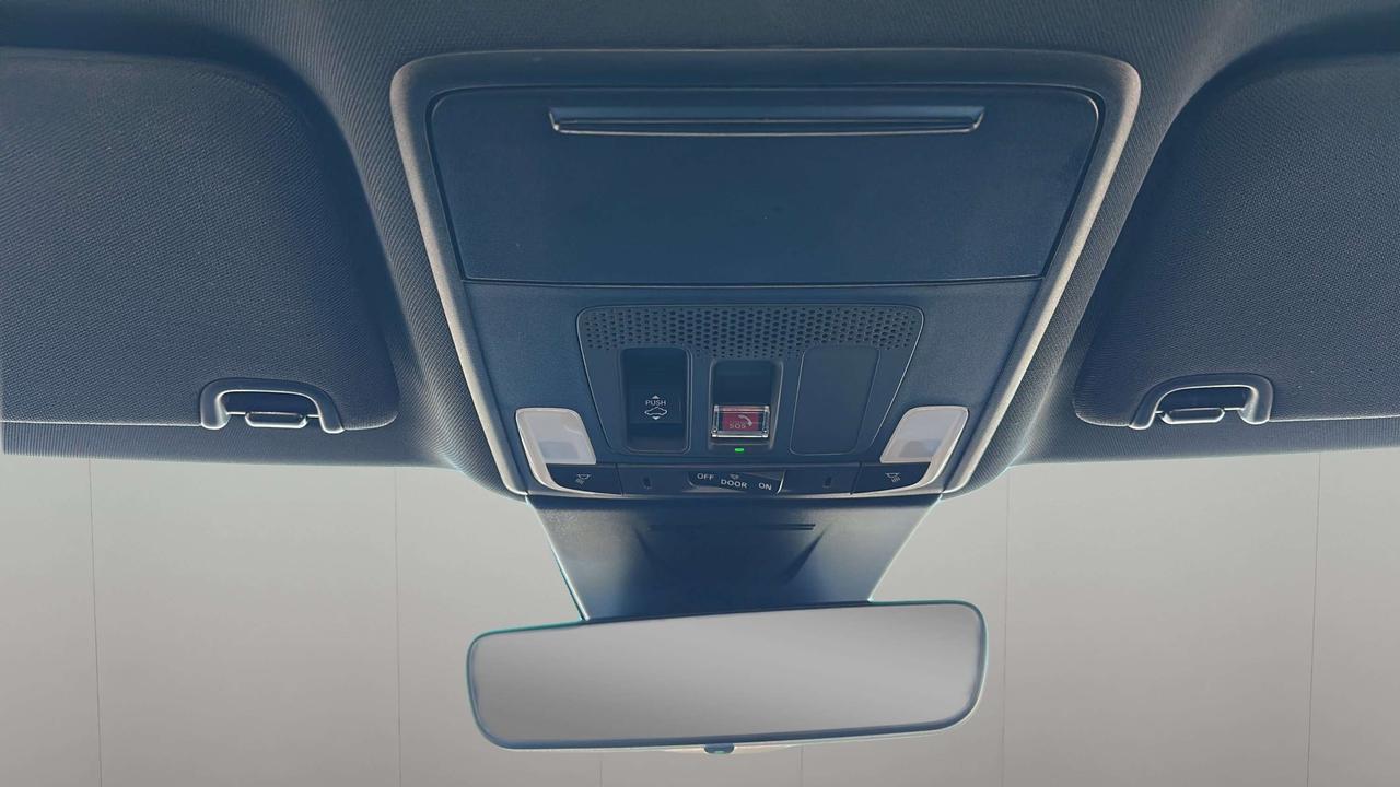 2025 Honda Civic Sport Touring Photo