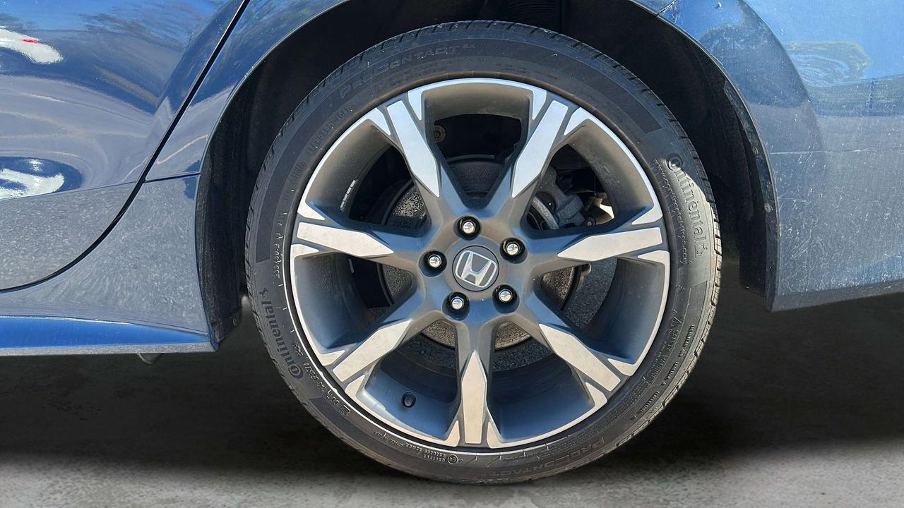 2025 Honda Civic Sport Touring Photo