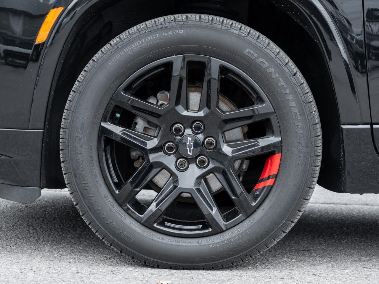 2023 Chevrolet Traverse Premier All-Wheel Drive Photo