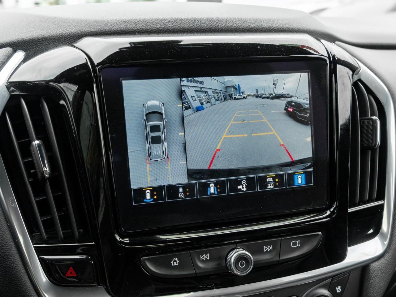 2023 Chevrolet Traverse Premier All-Wheel Drive Photo