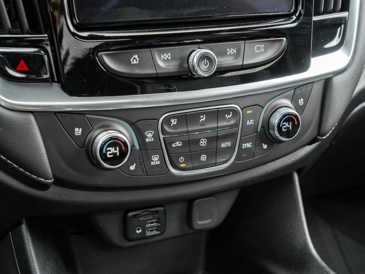 2023 Chevrolet Traverse Premier All-Wheel Drive Photo