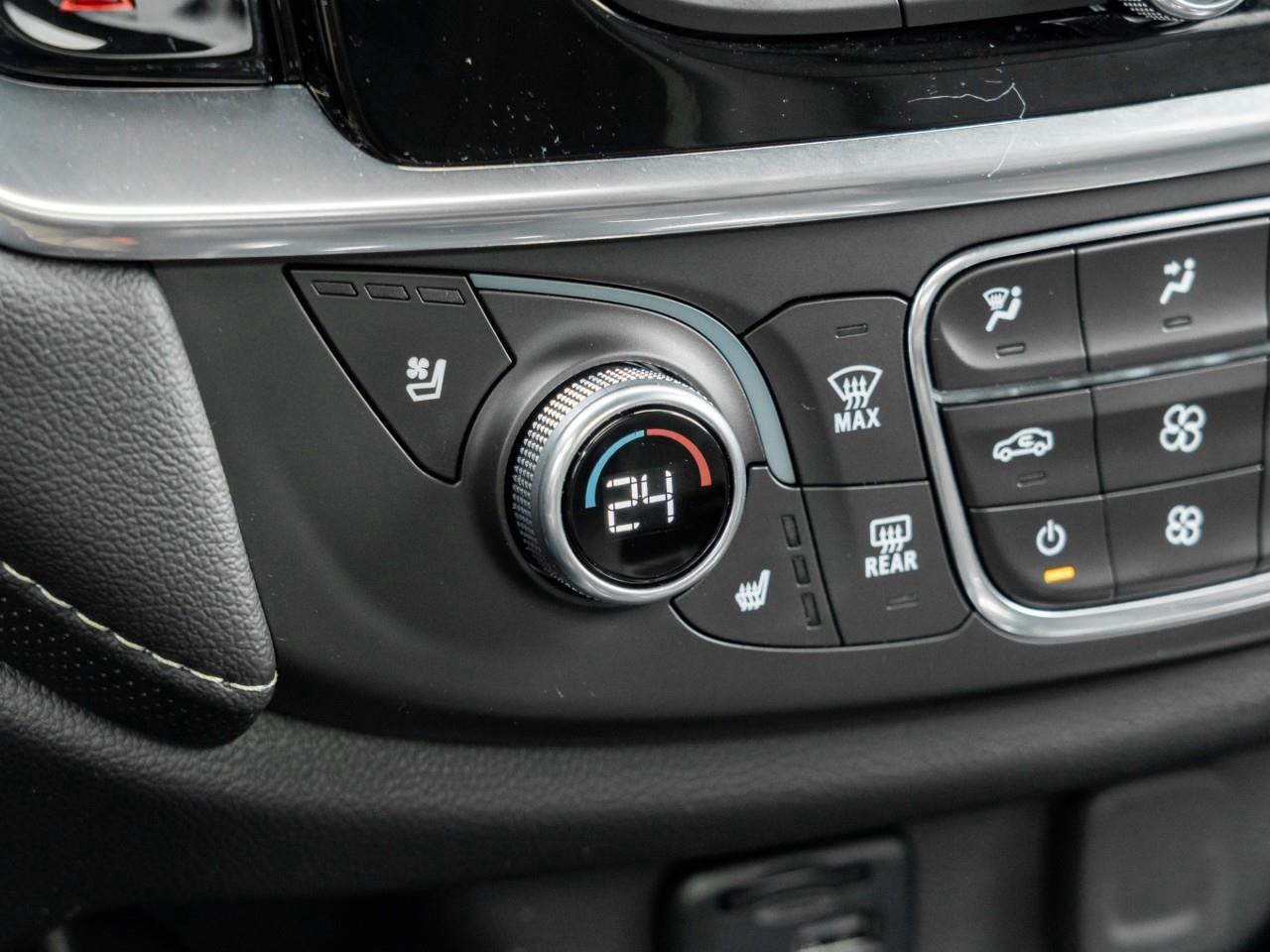 2023 Chevrolet Traverse Premier All-Wheel Drive Photo