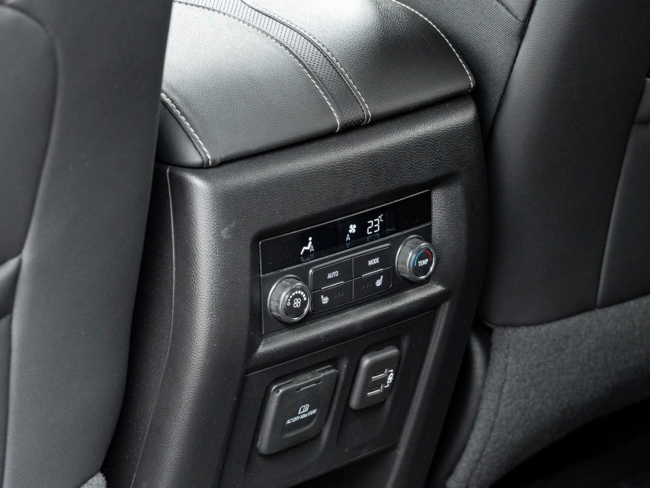 2023 Chevrolet Traverse Premier All-Wheel Drive Photo