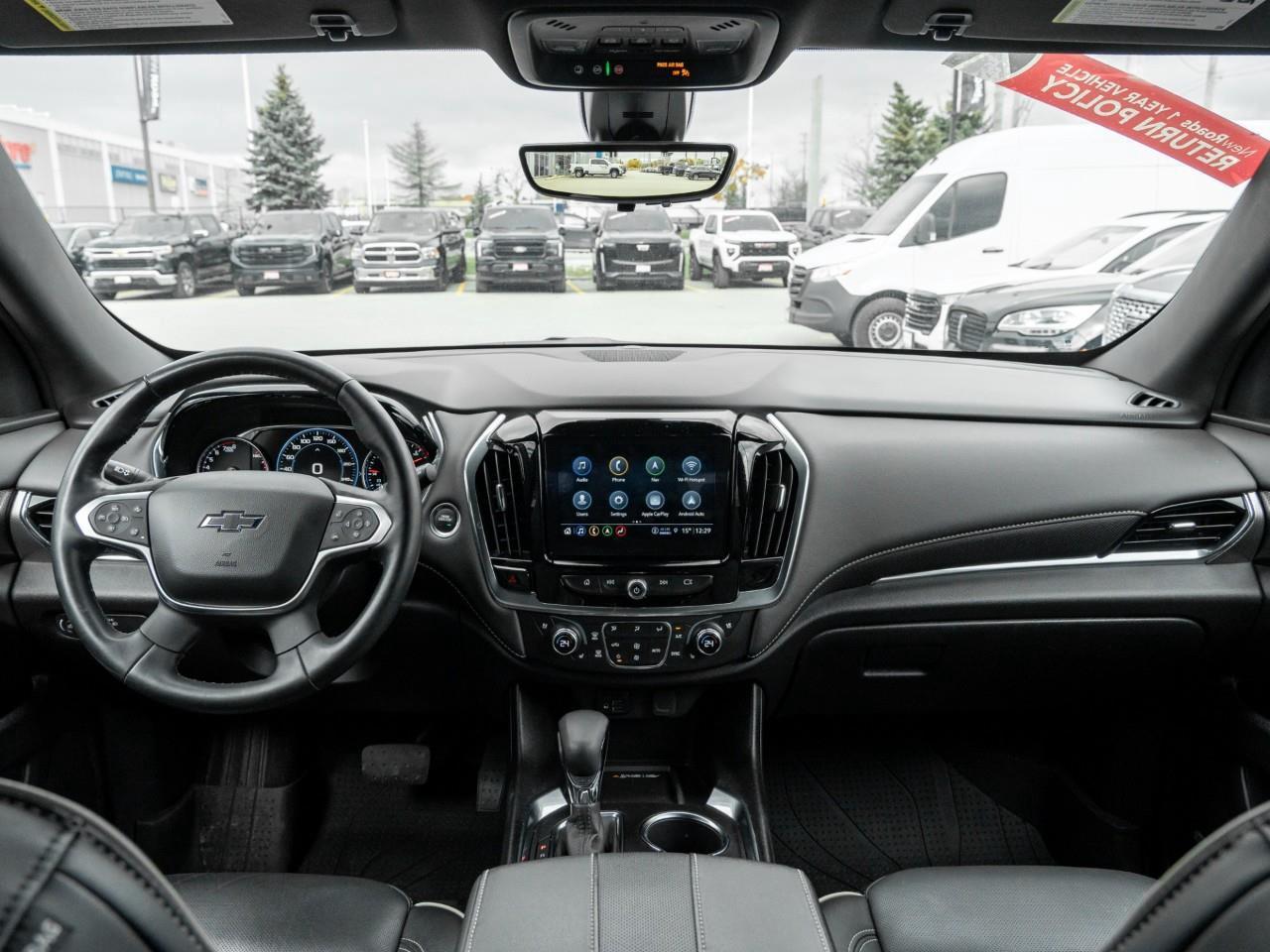 2023 Chevrolet Traverse Premier All-Wheel Drive Photo