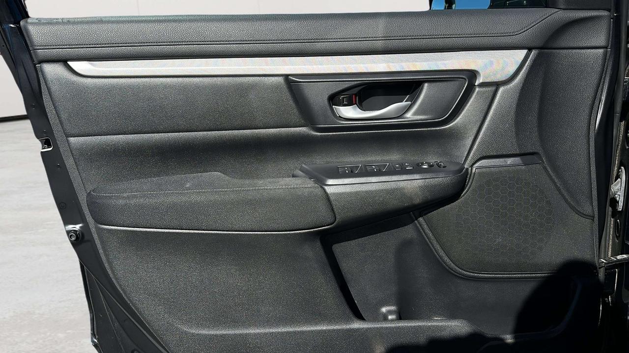 2019 Honda CR-V LX Photo