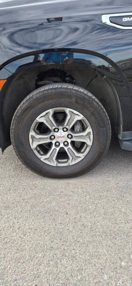 2023 GMC Yukon SLE 4X4 Photo