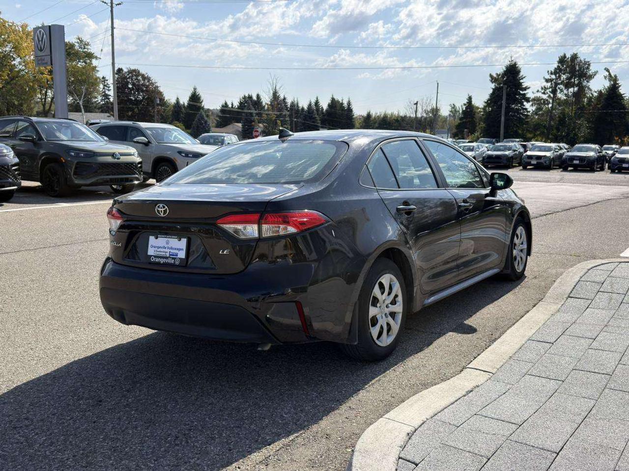 2024 Toyota Corolla ONE-OWNER, HEATED CLOTH, APPLE CARPLAY Photo2