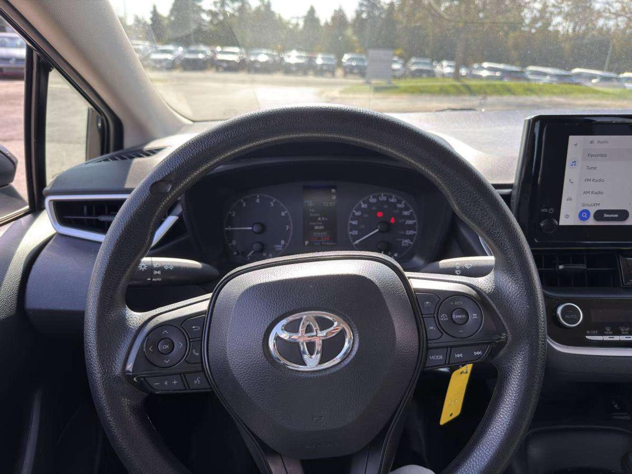 2024 Toyota Corolla ONE-OWNER, HEATED CLOTH, APPLE CARPLAY Photo