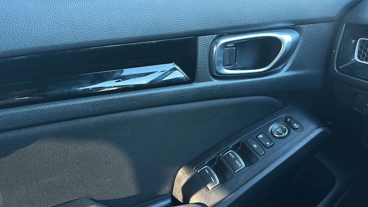 2026 Honda Civic Sport Photo