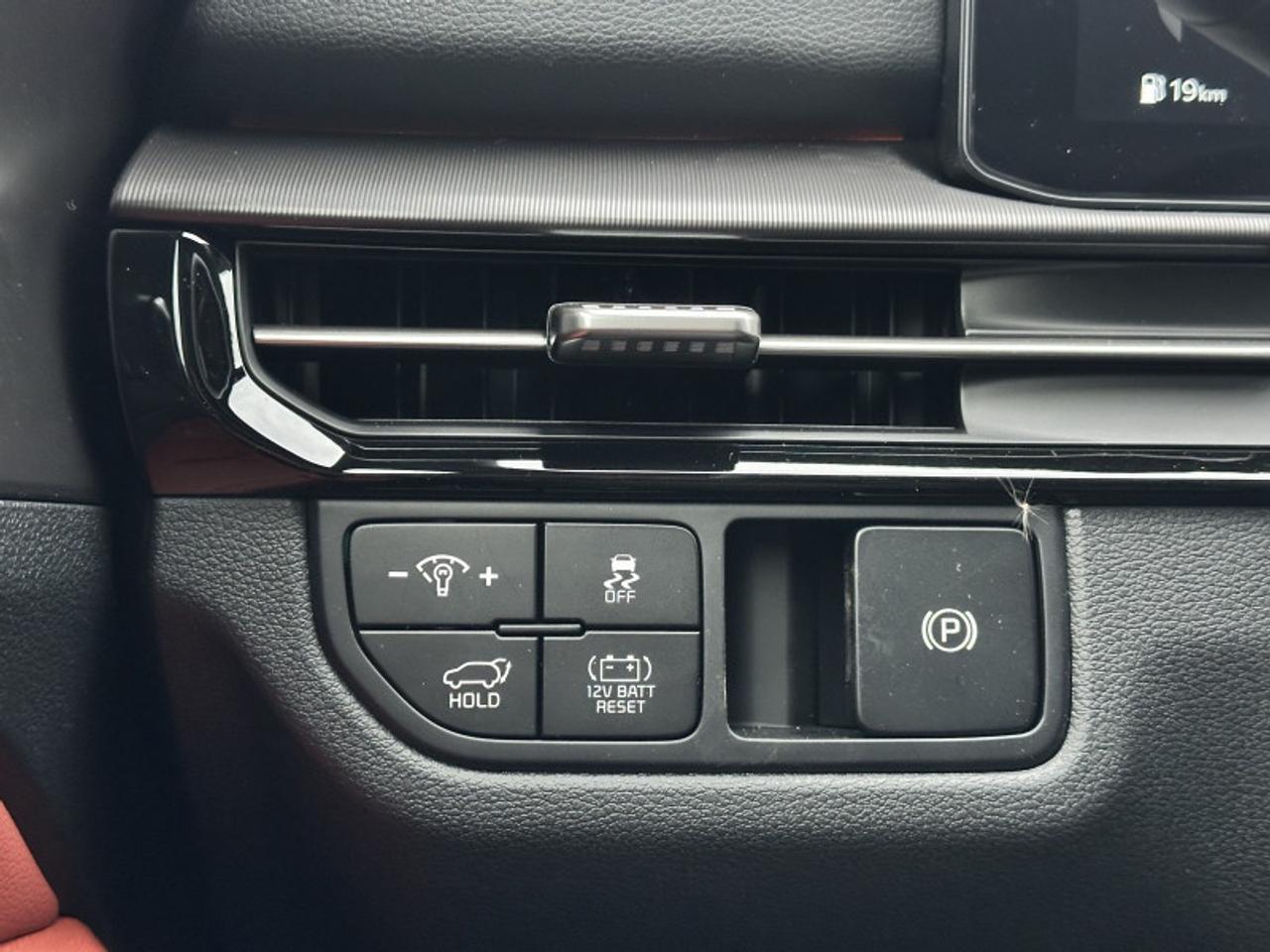 2027 Kia Sportage Hybrid SX Photo