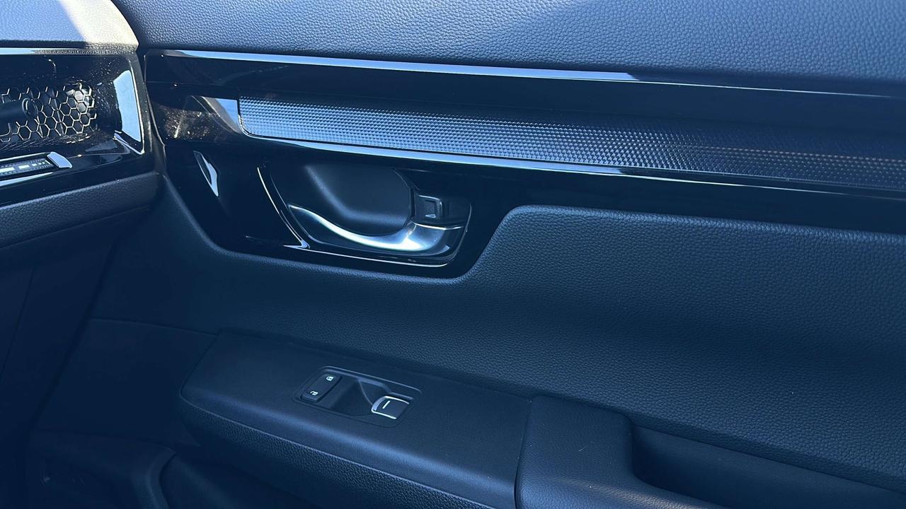 2026 Honda CR-V Touring Photo