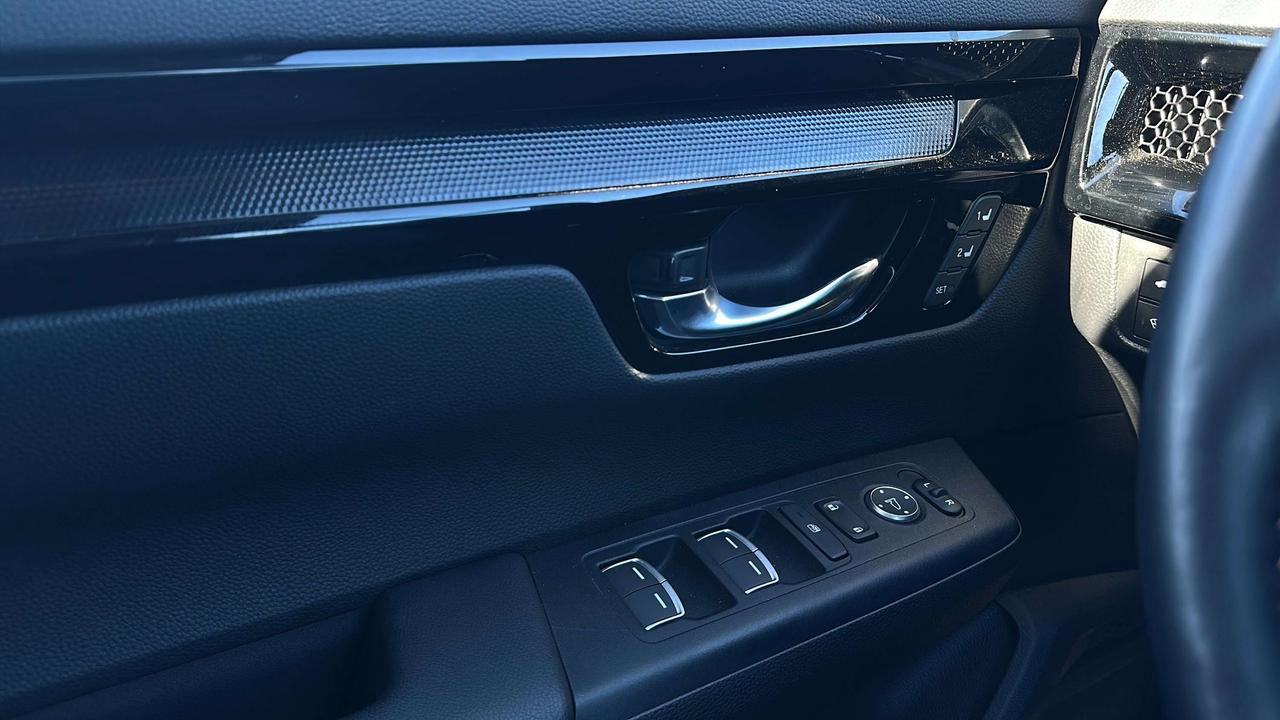 2026 Honda CR-V Touring Photo