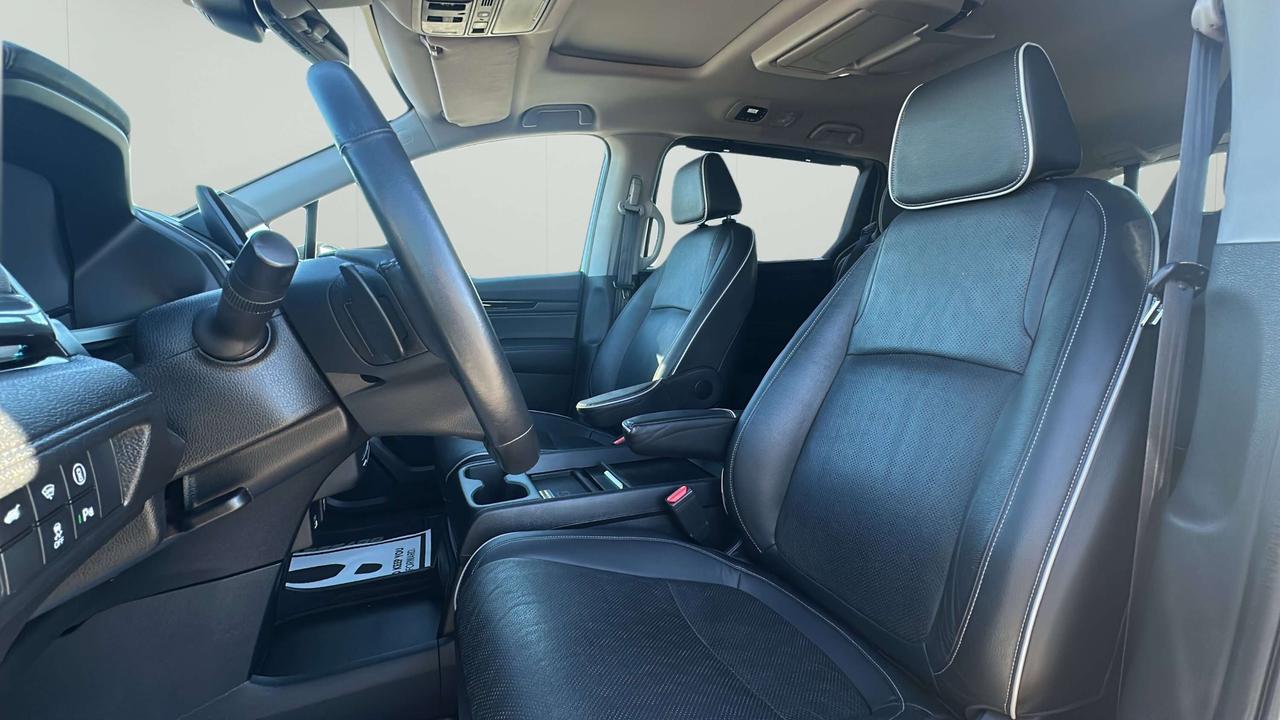 2023 Honda Odyssey Touring Photo