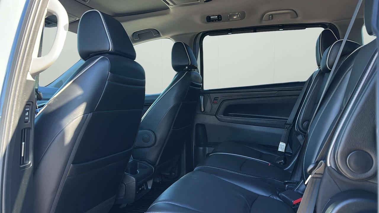 2023 Honda Odyssey Touring Photo