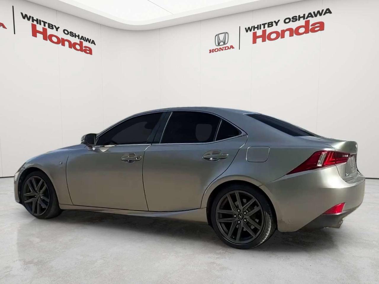 2016 Lexus IS 300 Photo