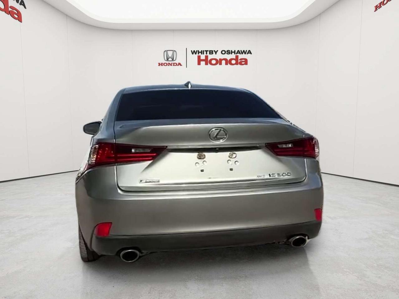 2016 Lexus IS 300 Photo