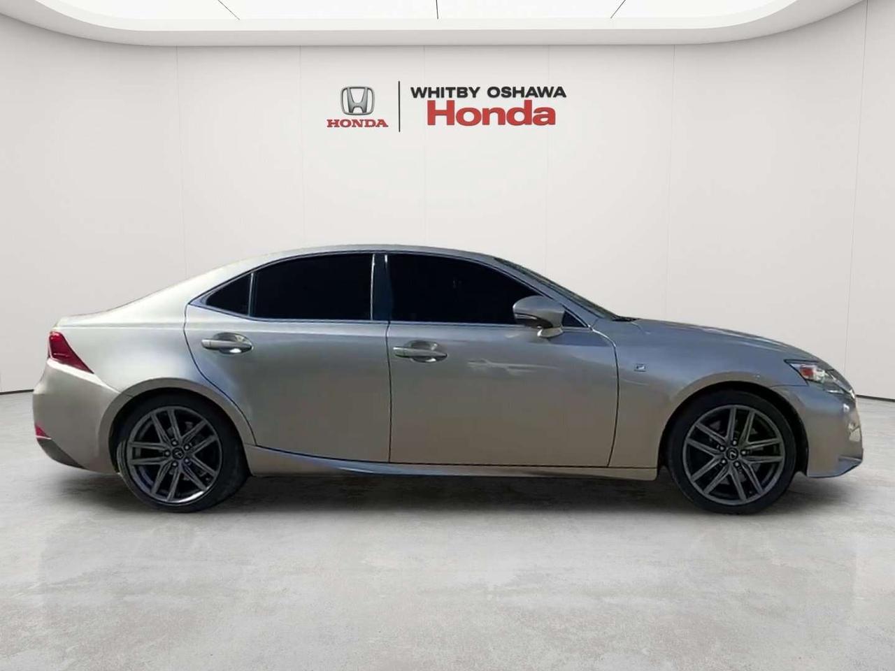 2016 Lexus IS 300 Photo