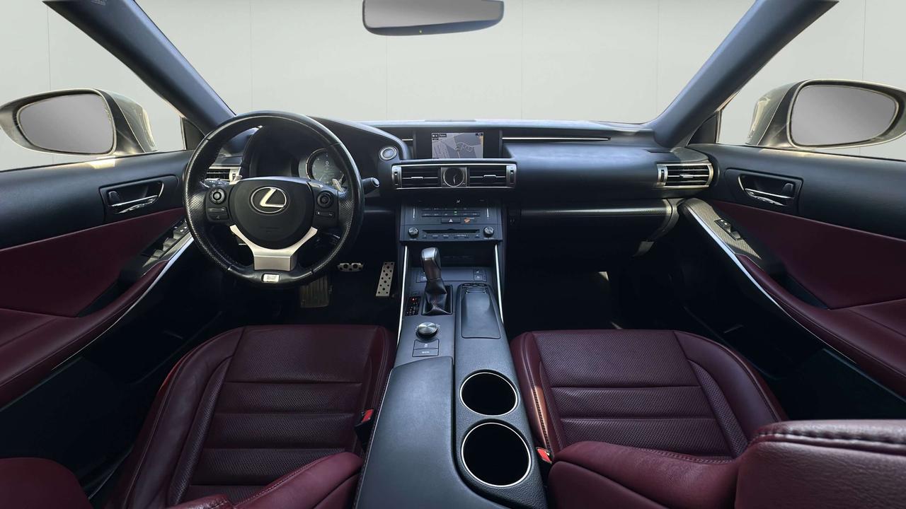 2016 Lexus IS 300 Photo
